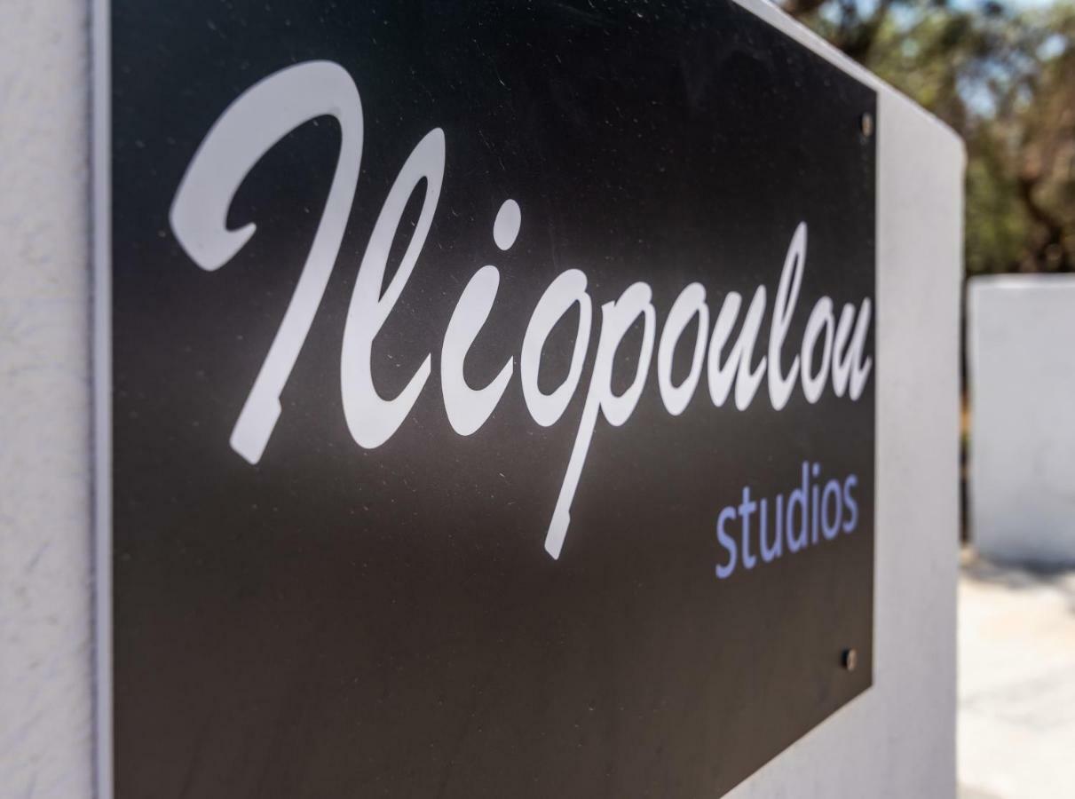 Iliopoulou Studios ポロニア エクステリア 写真